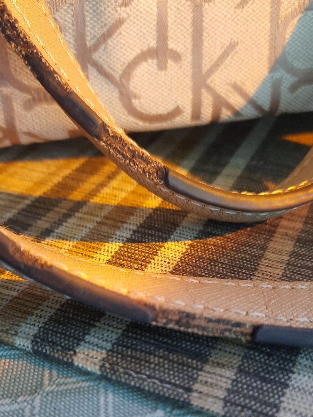 Calvin Klein Cream Tote with Gold Chain Handles - Picture 5 of 9